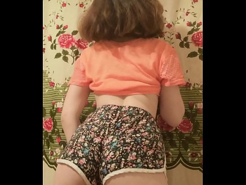 ❤️ Babi ifanc rhywiol yn tynnu ei siorts ar gamera ❤️ Porno fb wrthon ni ❌
